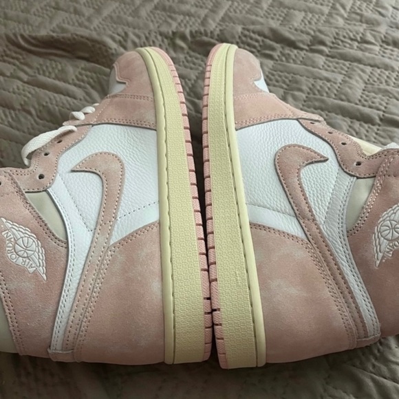 Air Jordan retro high og ash pink women - Picture 5 of 7